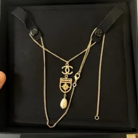 Chanel Gold Chain Pendant Necklace Pearl CC Logo Vintage