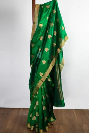 Green anaar motif silk saree with blouse piece