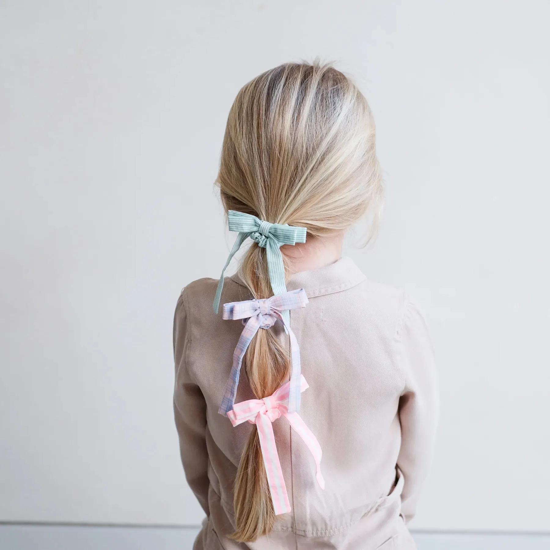 Summer stripes bow scrunchies
